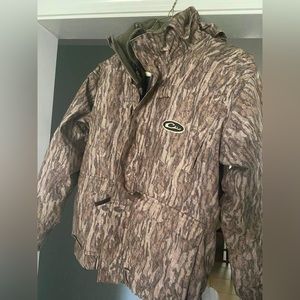 Youth Drake Waterfowl 3 & 1 jacket.Great condition. Only worn a couple of times.